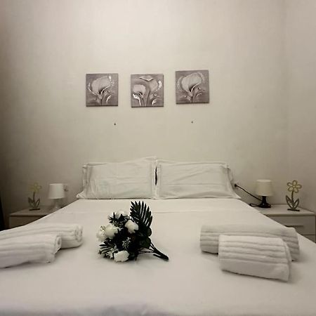 Comfortable House In Centro Storico Florenz Exterior foto